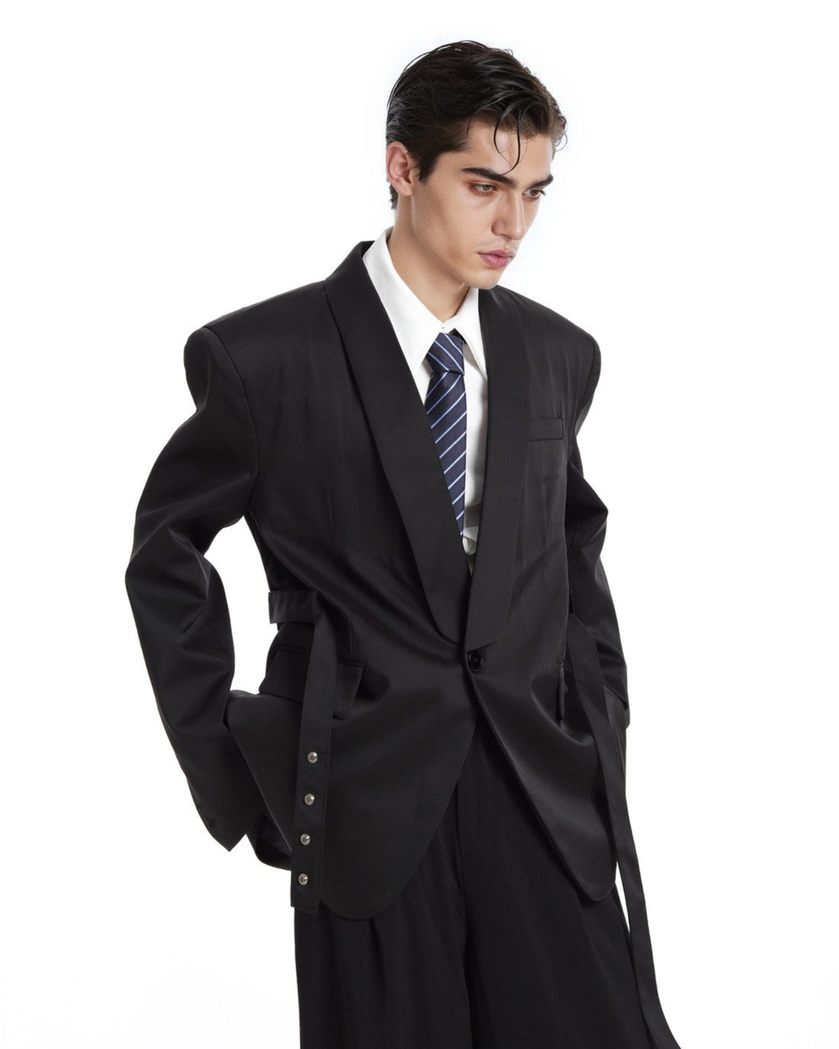 PRIVATE VIEW relaxed black belted shawl-collar tailored blazer, additional product photograph 5 | OFFCULTURE®