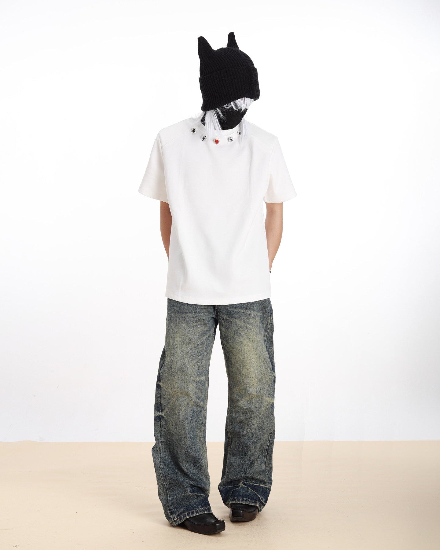 Neckline Color Rhinestone Decorated Casual Tee