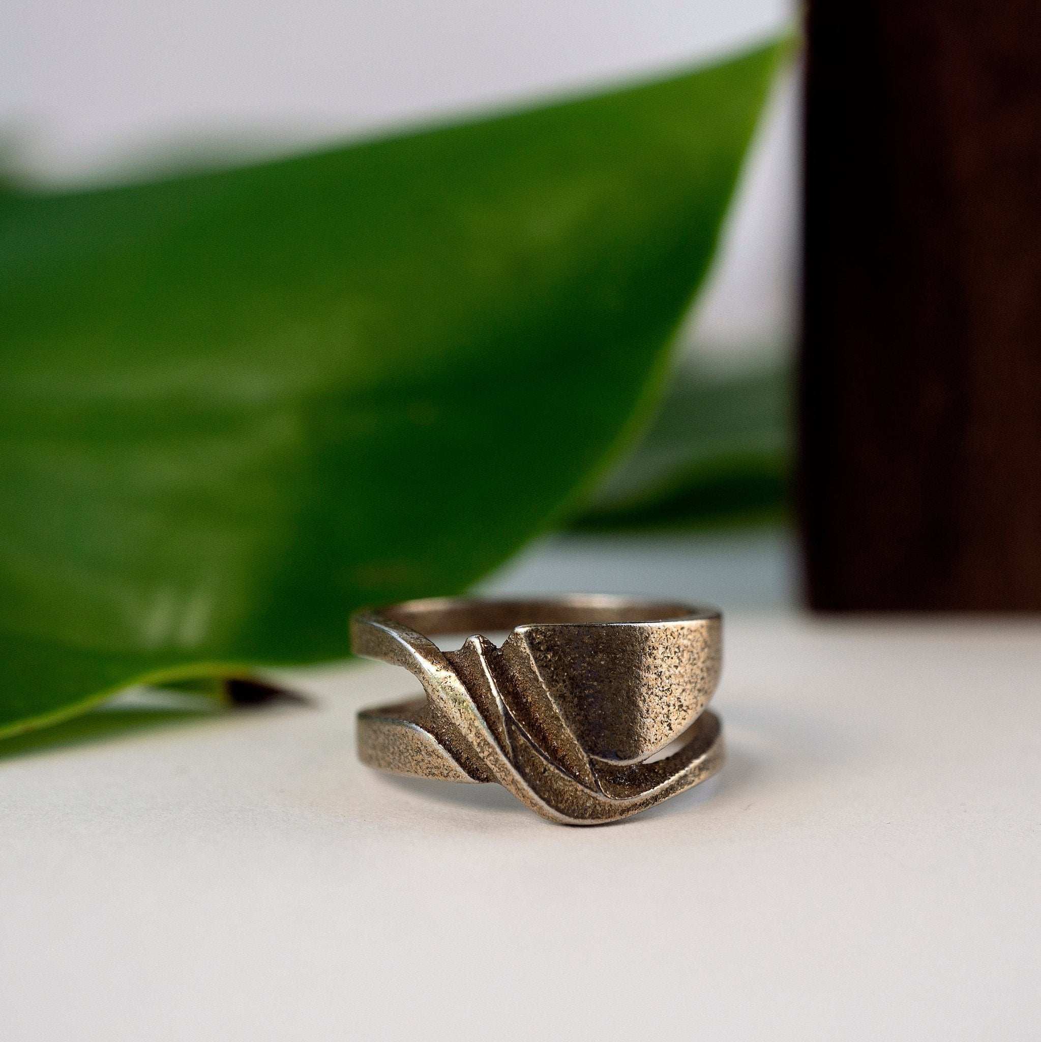 Velum Steel Ring