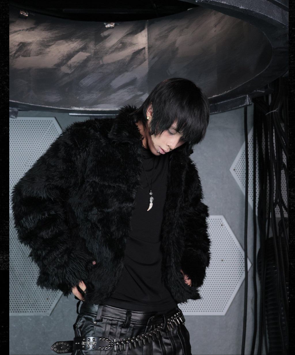 OFF/SC BLACK BEAR FAUX FUR BIKER JACKET