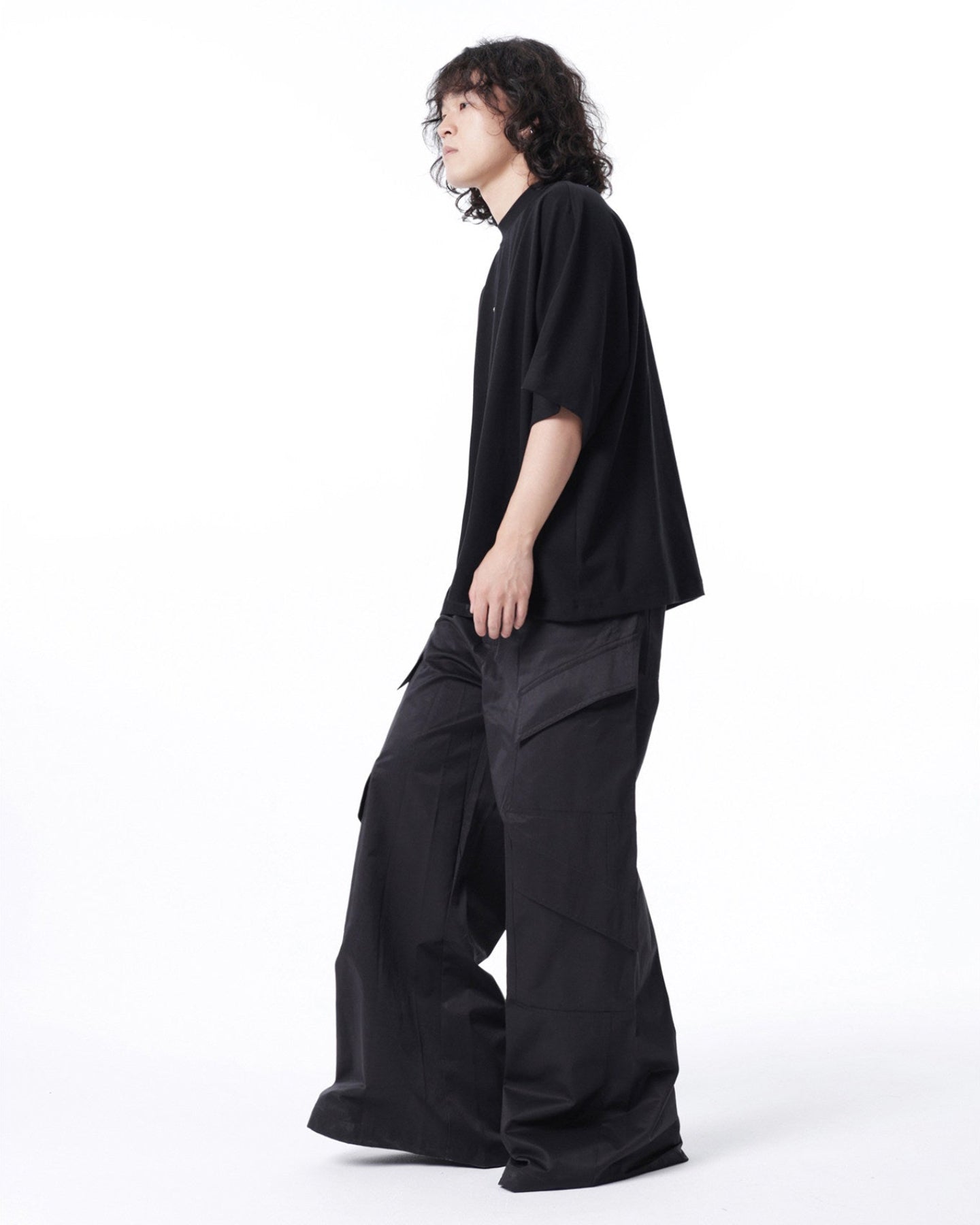 WIDE LEG CARGO PARACHUTE PANTS