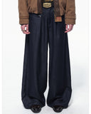 DENIM PLEATED STRAIGHT JEANS