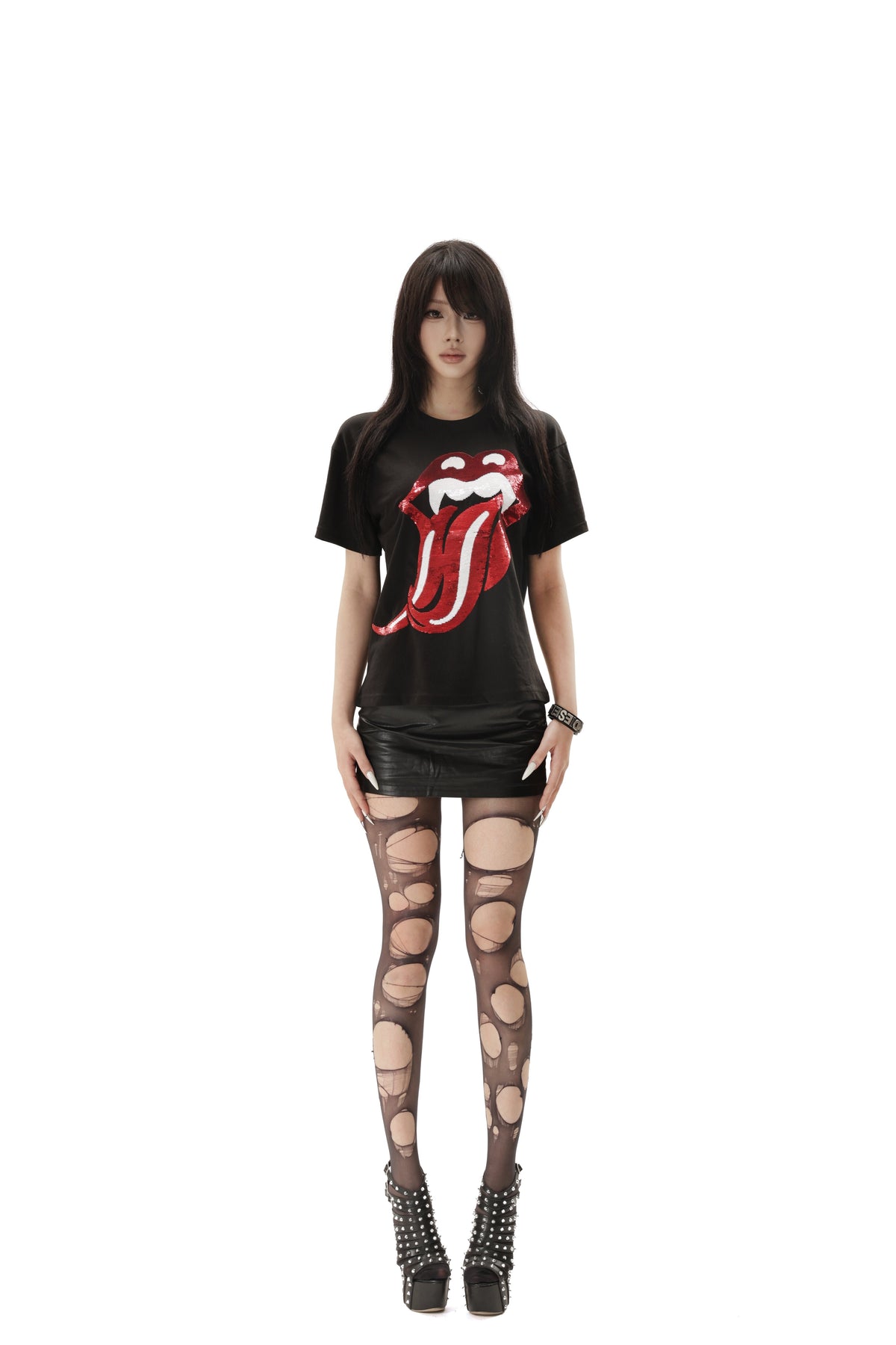 BAD TASTE sequin graphic cotton linen tee