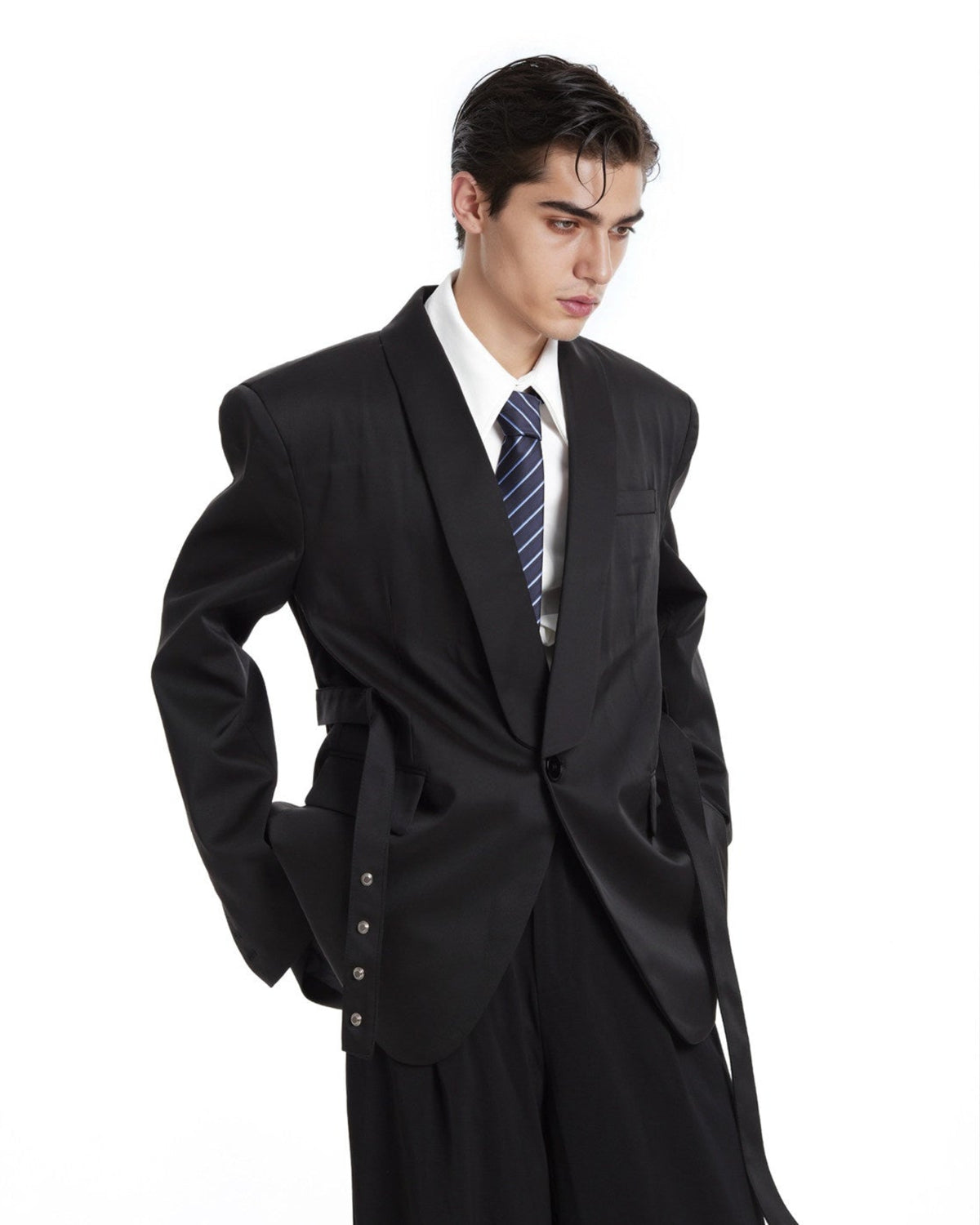 FORMAL DAMAGE WRAP BLAZER