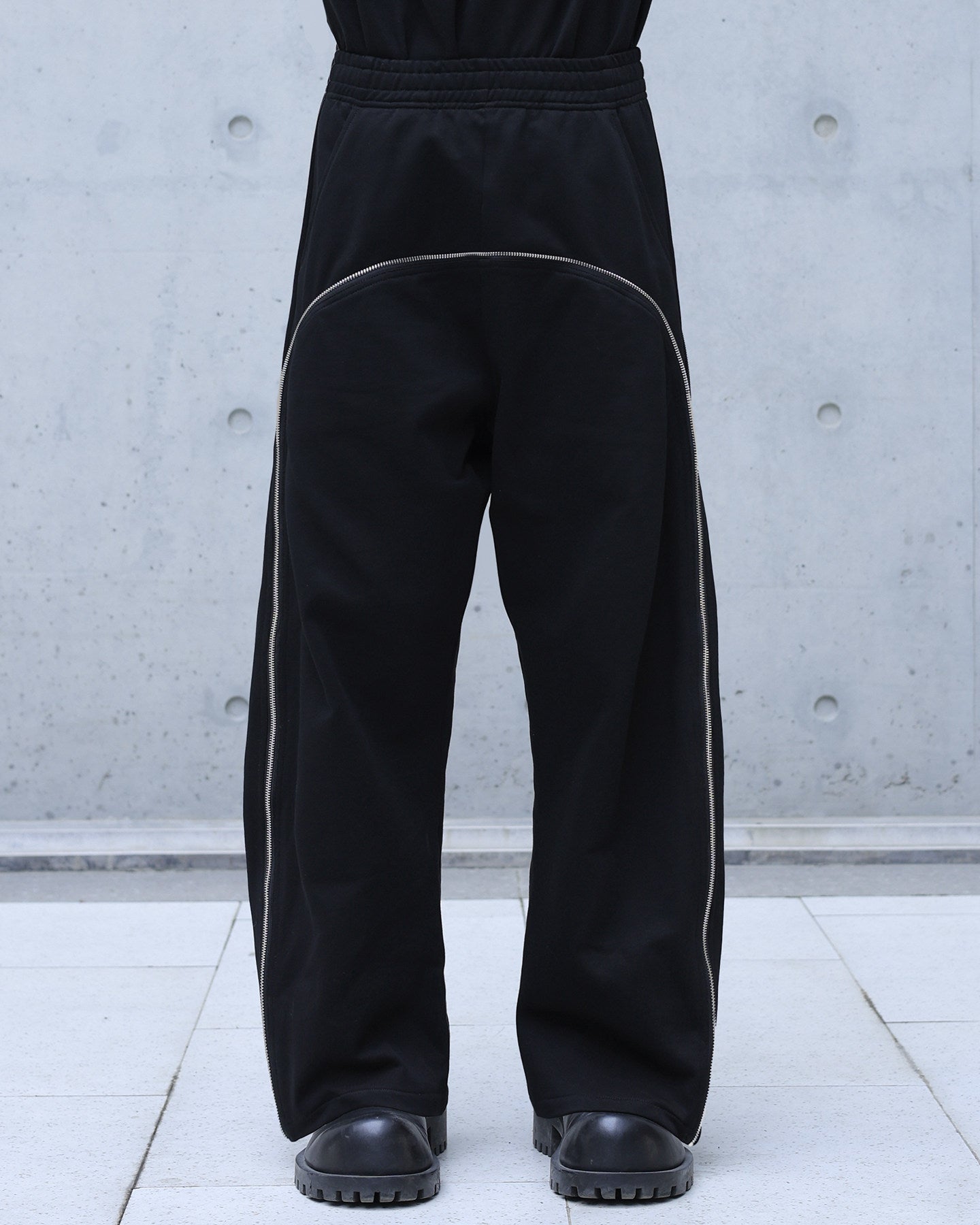 REFLECTIVE CURVED WIDE TRACK PANTS