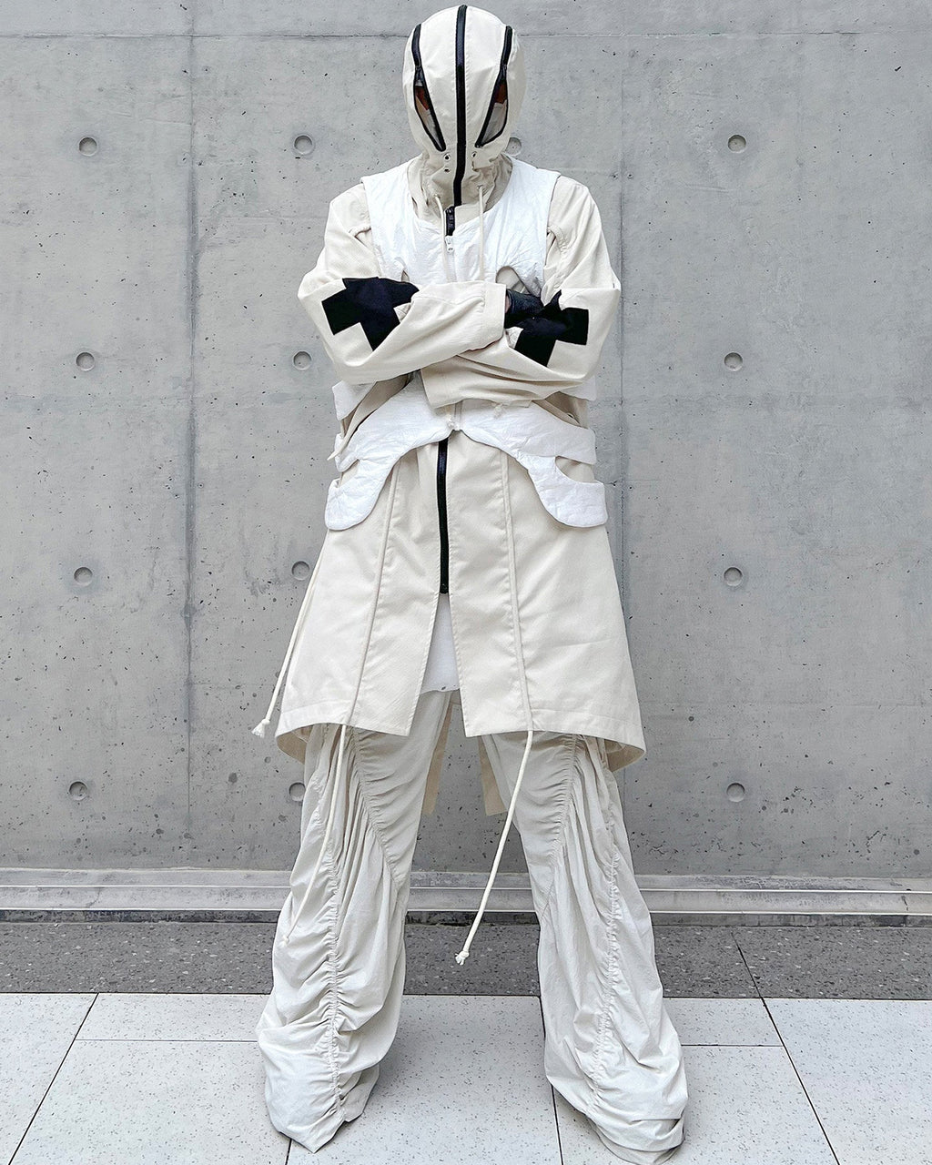 MASKED FISHTAIL HOODIE TRENCH COAT