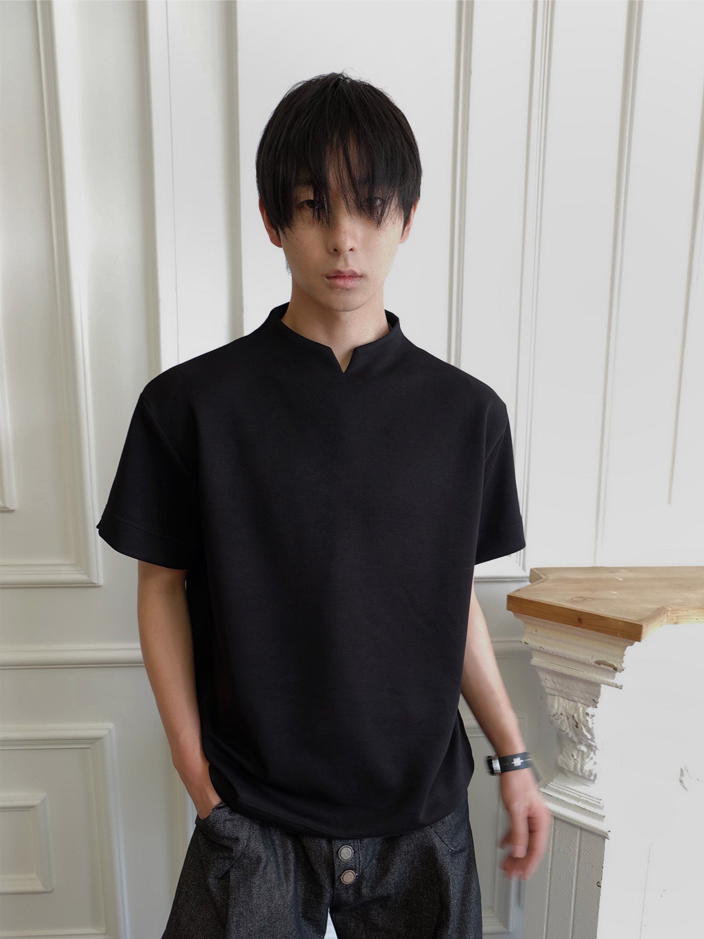 25SS SSIN7 AIR SPACE COTTON STAND V-NECK TEE