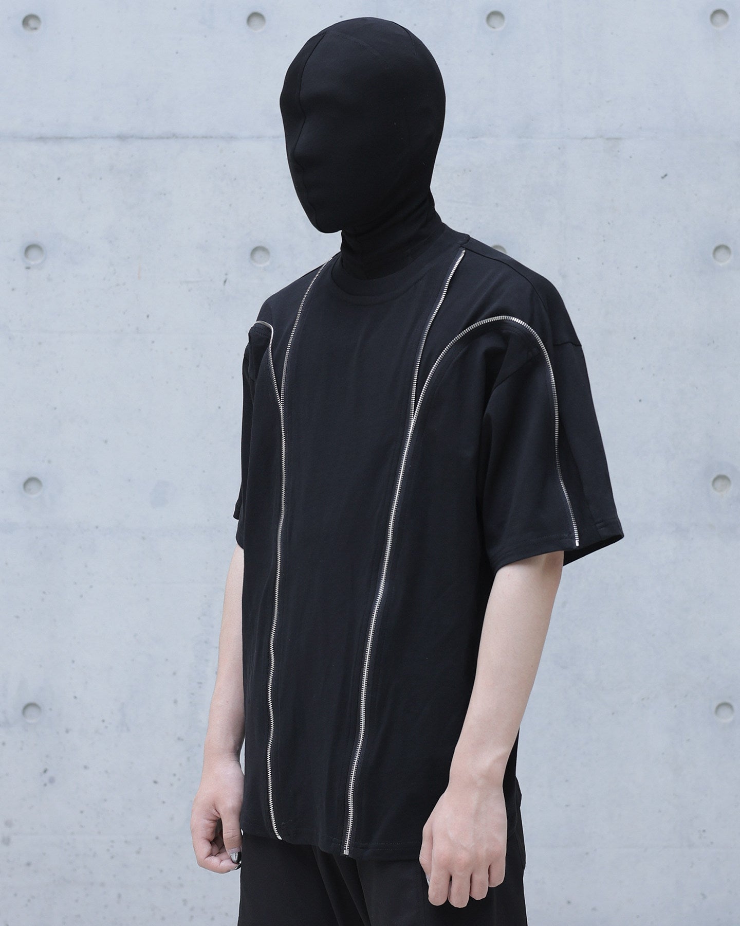 DECONSTRUCTED ZIP SPLICED TEE