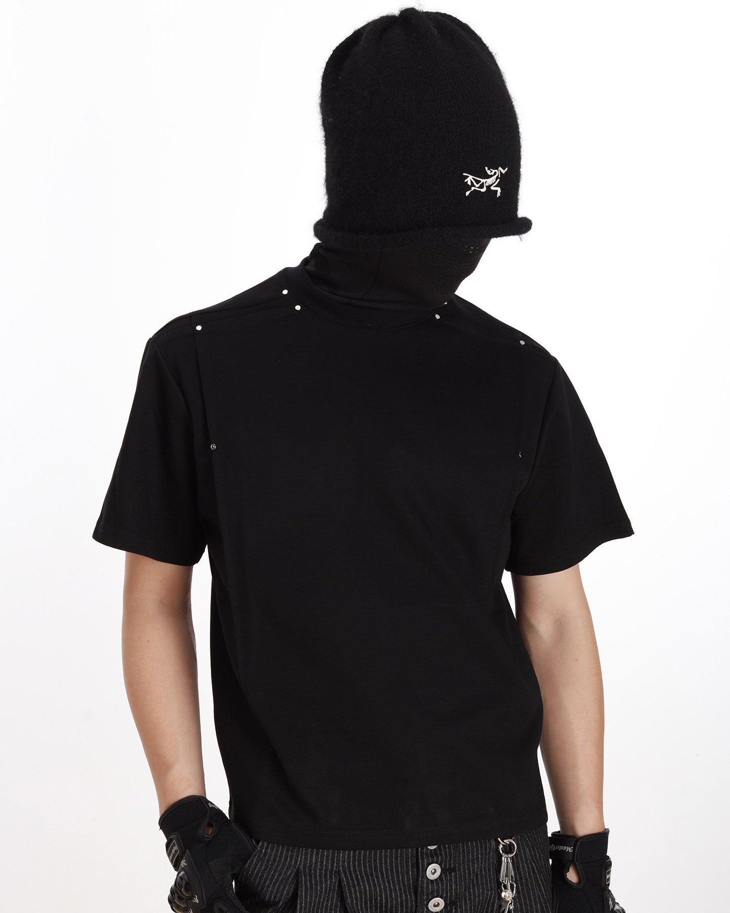 STUDDED DECONSTRUCTED SLIM FIT CREW TEE