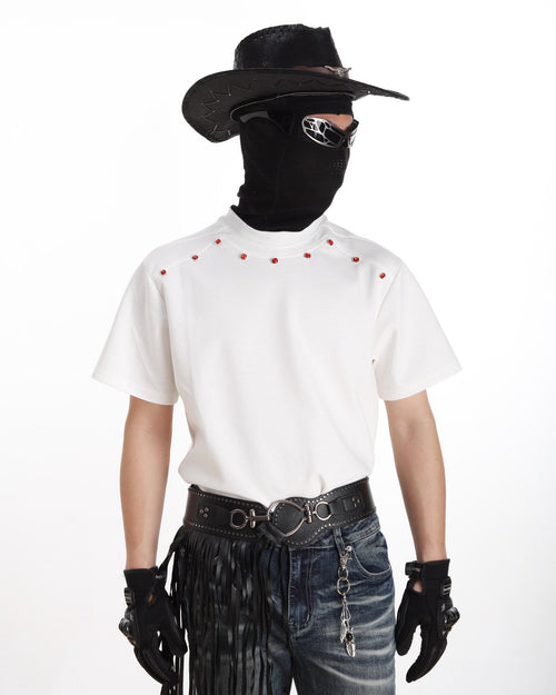 COLLAR RED STUDDED CREW NECK TEE