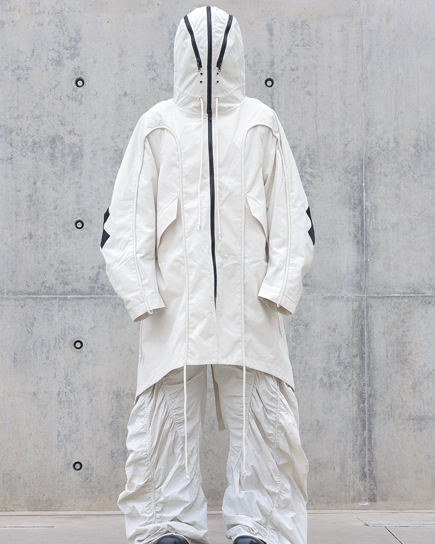 MASKED FISHTAIL HOODIE TRENCH COAT