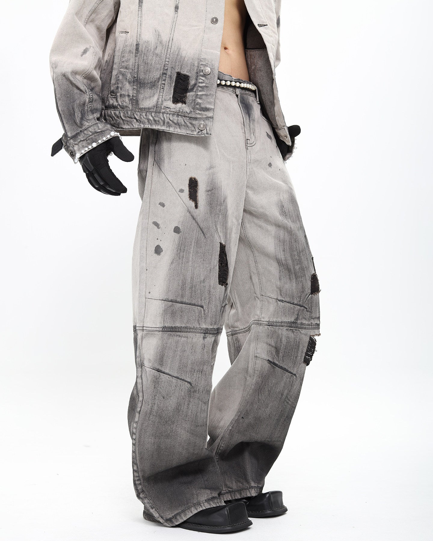 VINTAGE DISTRESSED WIDE JEANS