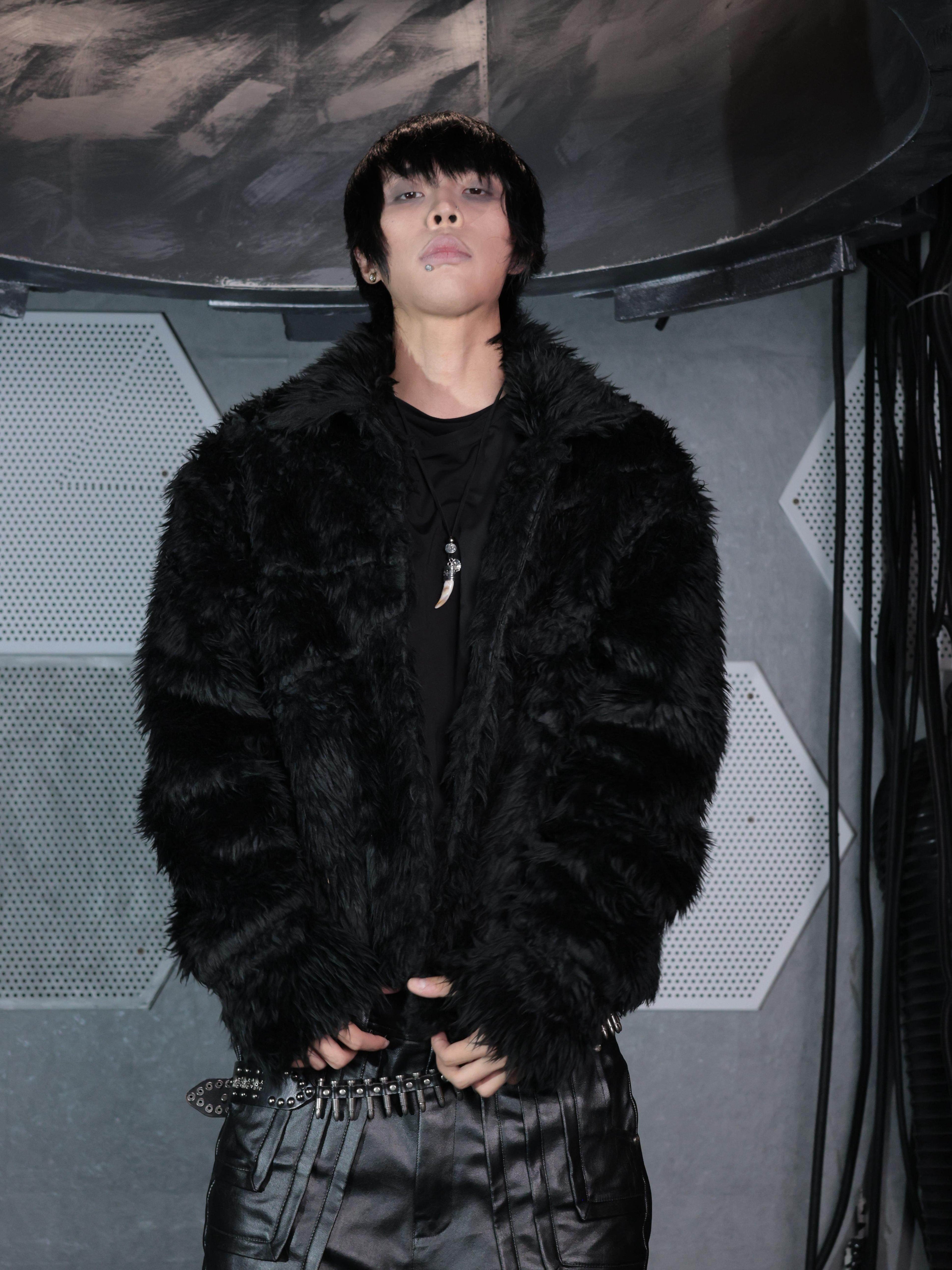 OFF/SC BLACK BEAR FAUX FUR BIKER JACKET
