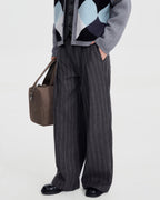 PLEATED WRINKLE STRIPE TROUSERS