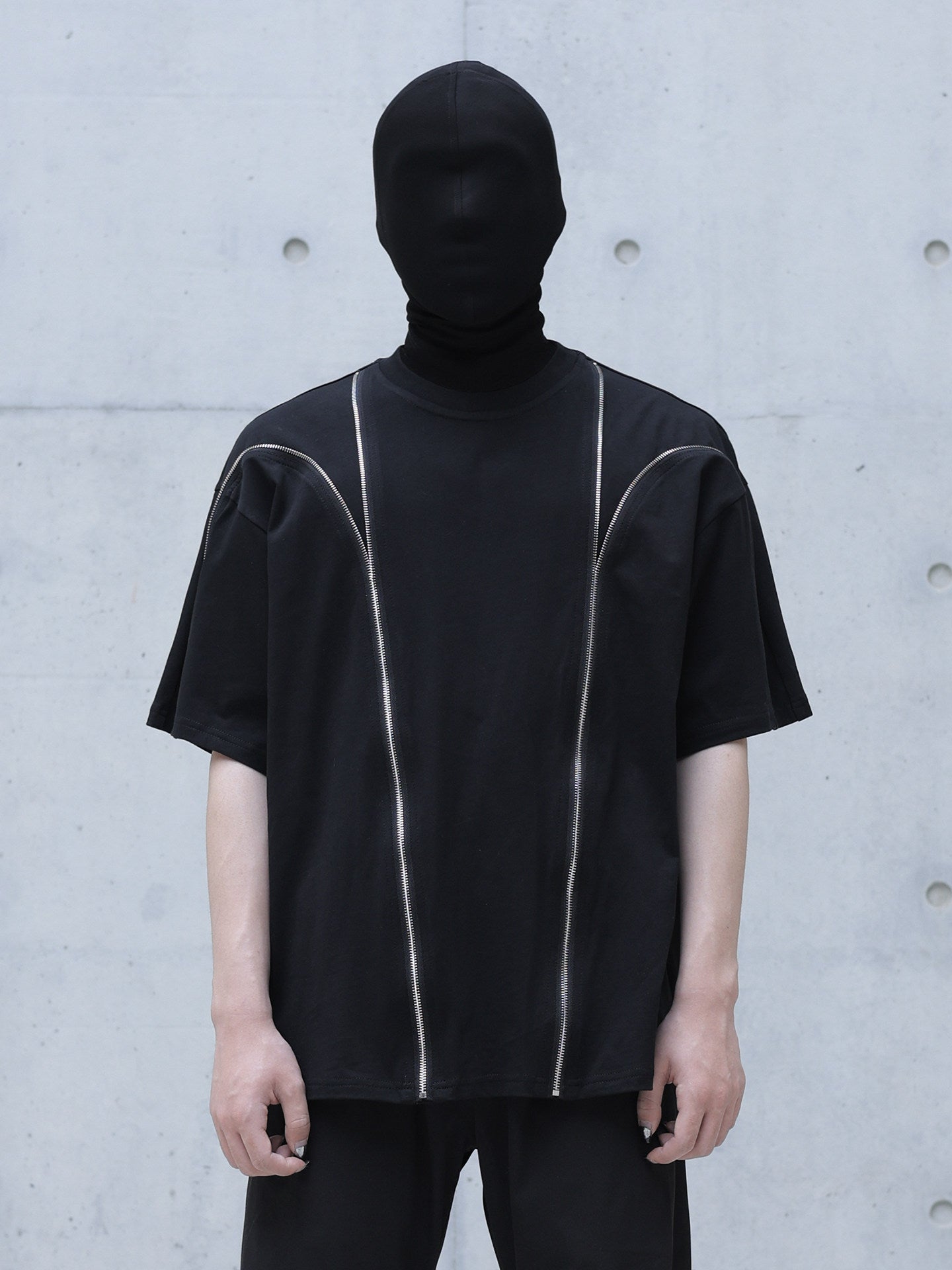 DECONSTRUCTED ZIP SPLICED TEE