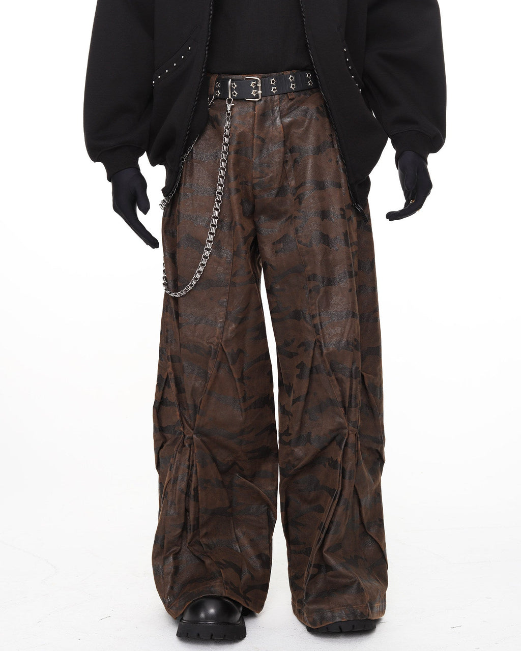 CAMO PLEATED WIDE PANTS