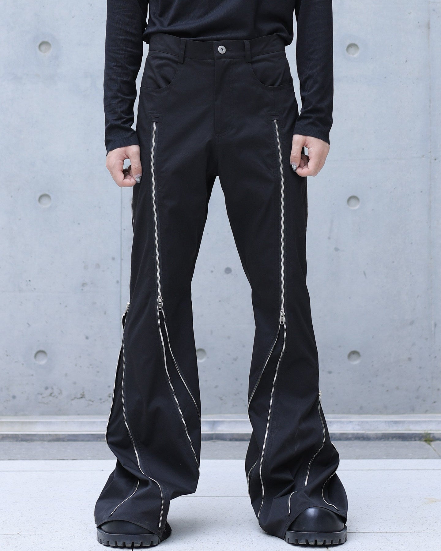 ZIPPER DETAIL FLARE PANTS