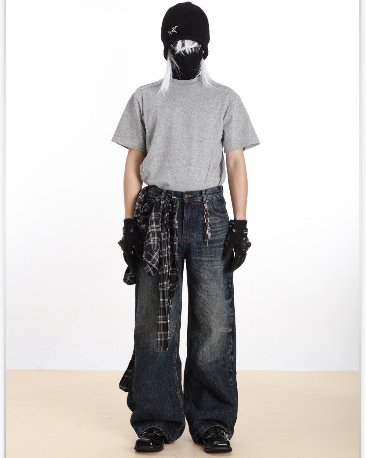 STUDDED DECONSTRUCTED SLIM FIT CREW TEE