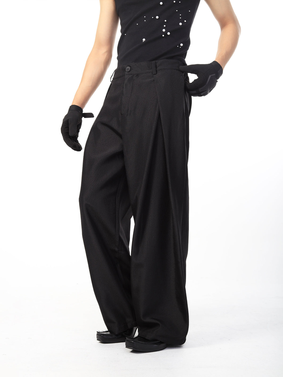 ELSEWHERE cross-pleated relaxed straight-leg cotton trousers, additional product photograph 2 | OFFCULTURE®