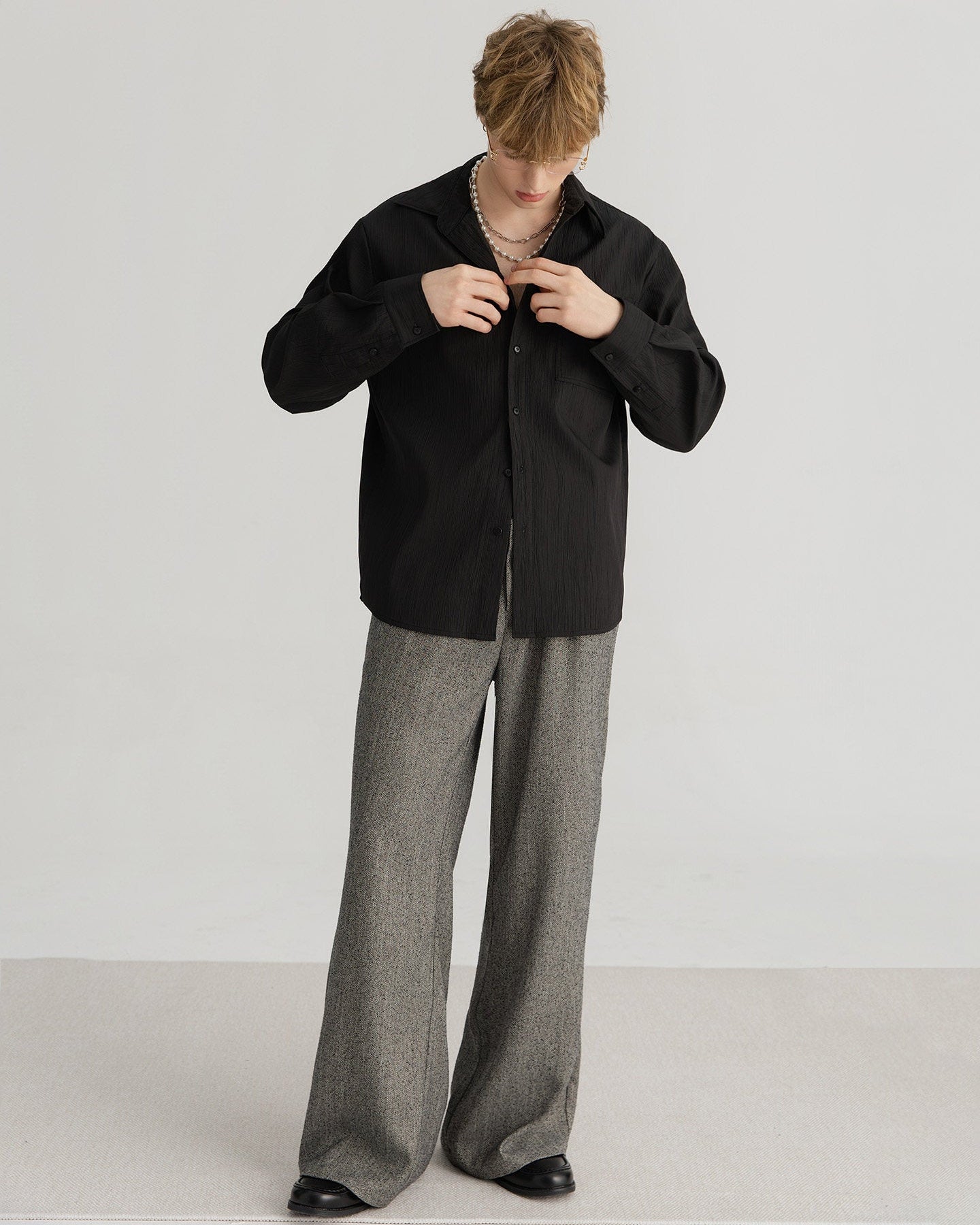 XEQUATION BLACK WHITE TEXTURED SHIRT