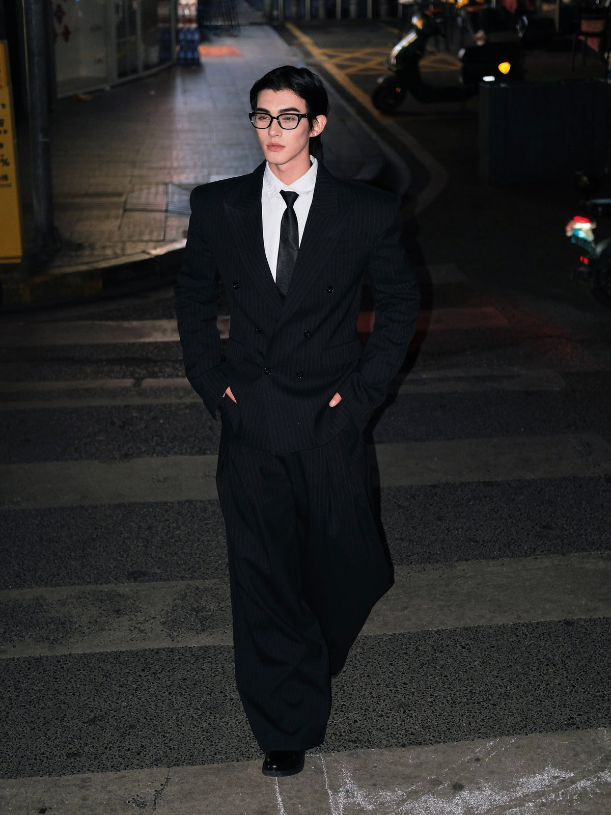 BAD HABITS black pinstripe padded-shoulder slim blazer, additional product photograph 7 | OFFCULTURE®