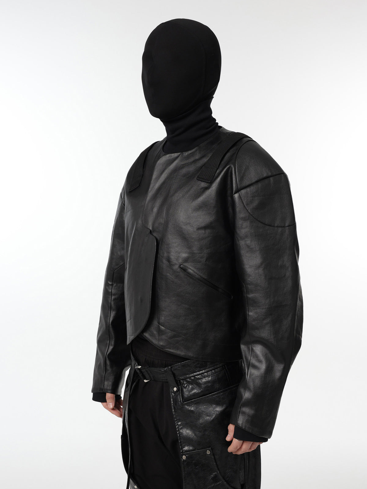 OFFLIMITS CROPPED JACKET