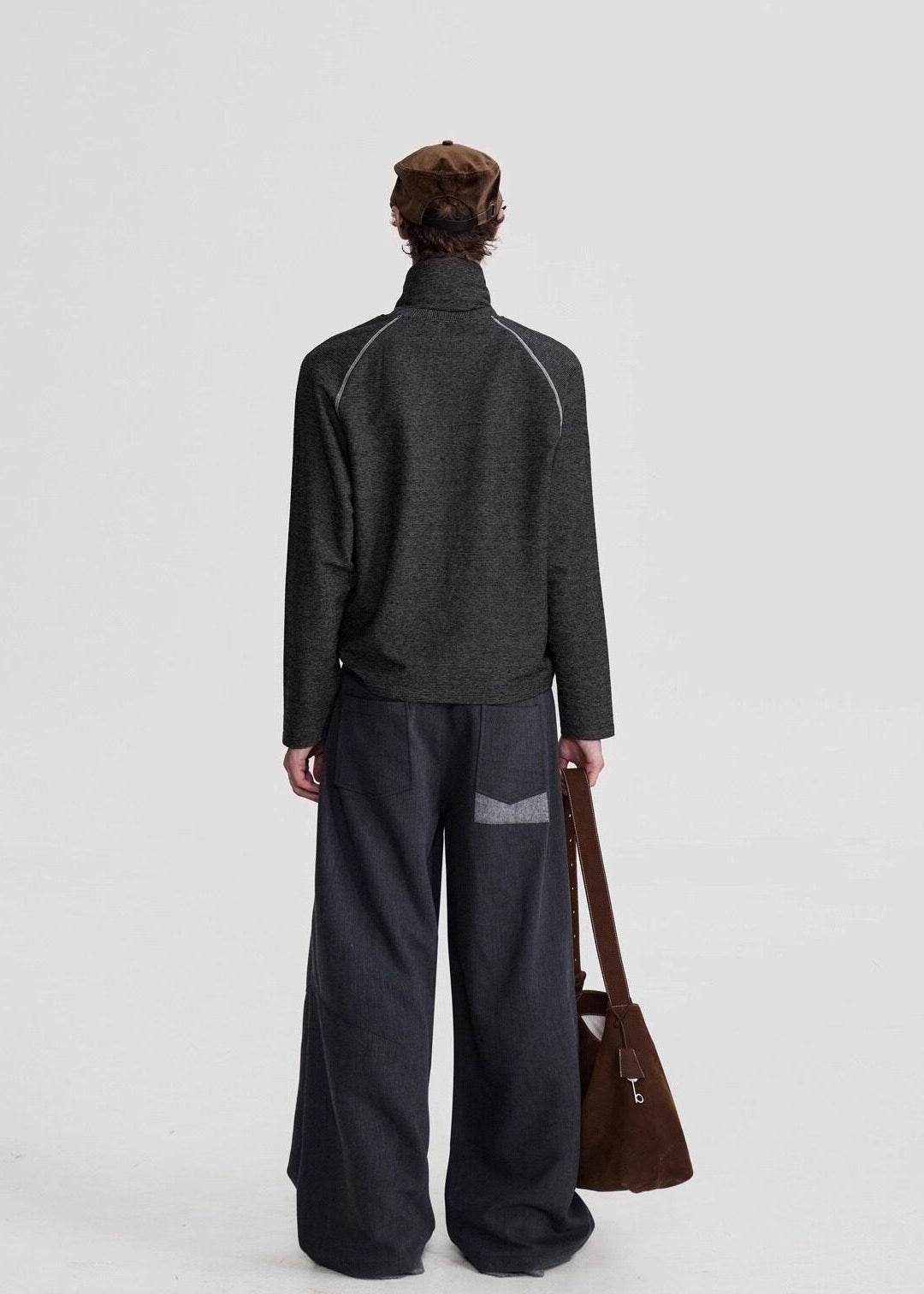 SCRIPT-X DETACH NECK SWEATSHIRT