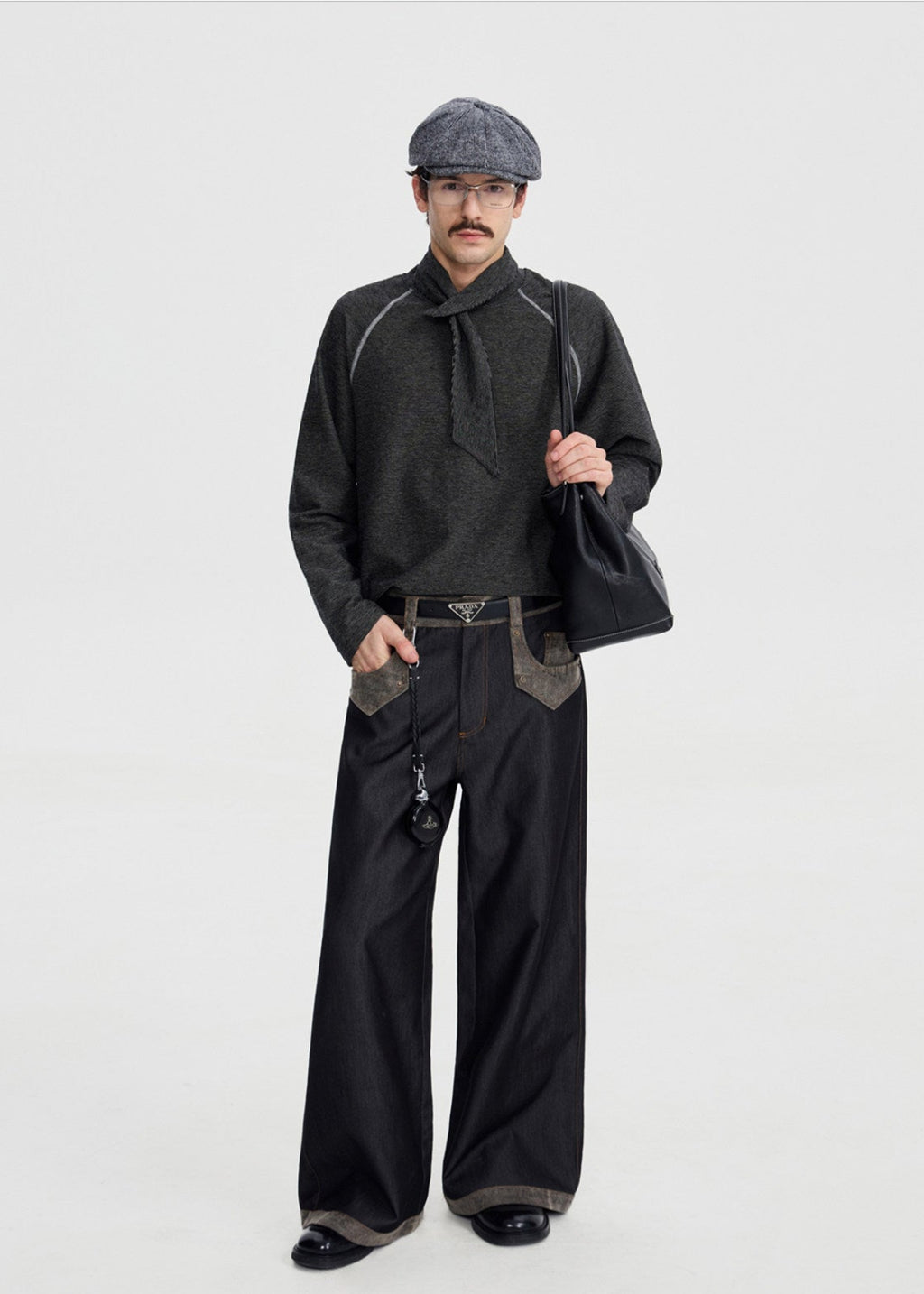 SCRIPT-X DETACH NECK SWEATSHIRT